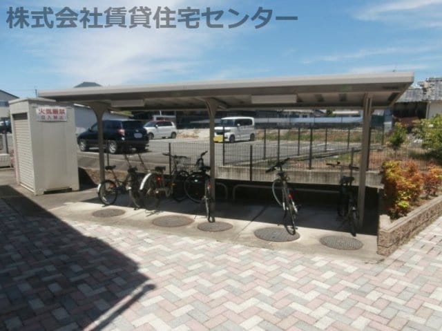  阪和線・羽衣線/紀伊駅 徒歩25分 1階 築16年