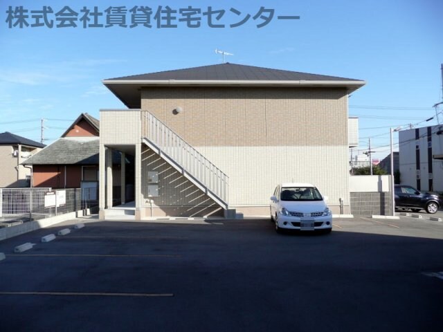  阪和線・羽衣線/和歌山駅 バス11分津屋下車:停歩1分 1階 築13年