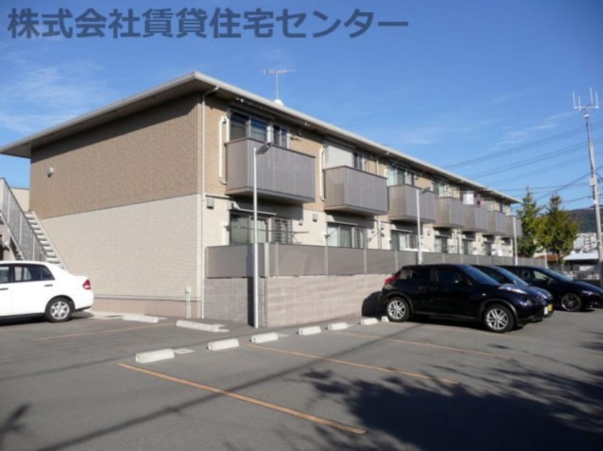  阪和線・羽衣線/和歌山駅 バス11分津屋下車:停歩1分 1階 築13年