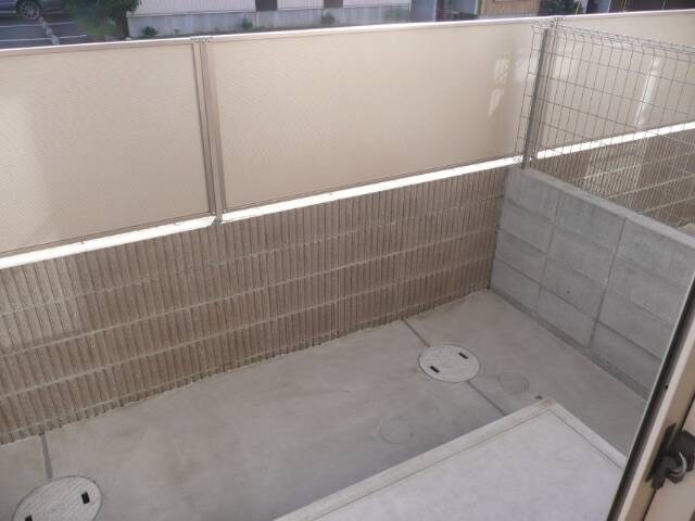 テラス 阪和線・羽衣線/和歌山駅 バス11分津屋下車:停歩1分 1階 築13年