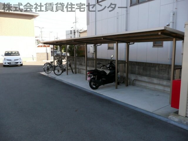  阪和線・羽衣線/和歌山駅 バス11分津屋下車:停歩1分 1階 築13年