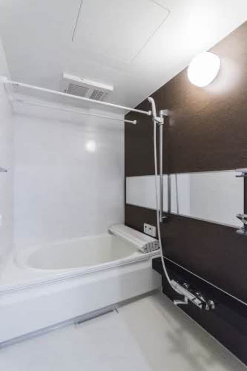  阪和線・羽衣線/和歌山駅 バス3分三木町新通下車:停歩4分 1階 築10年