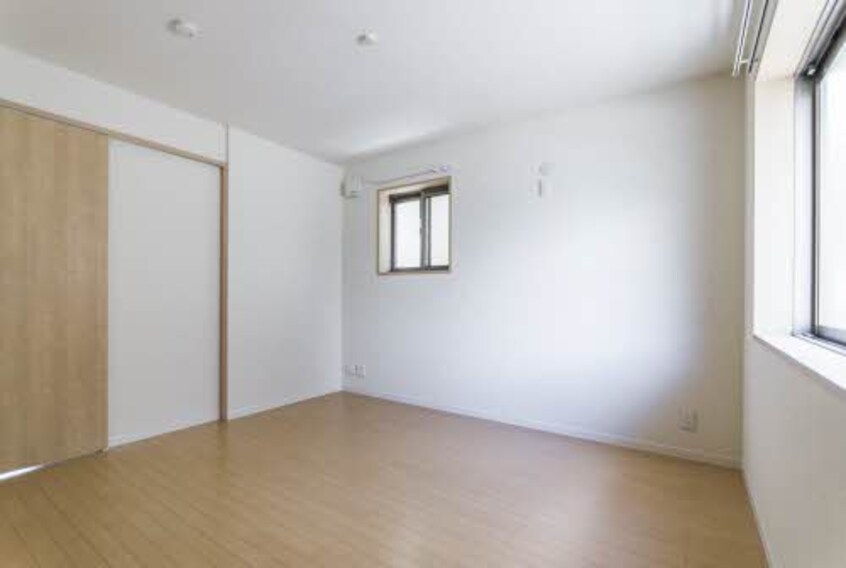  阪和線・羽衣線/和歌山駅 バス3分三木町新通下車:停歩4分 1階 築10年