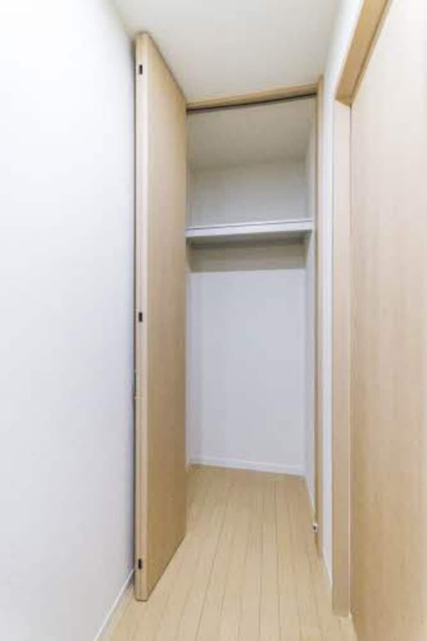  阪和線・羽衣線/和歌山駅 バス3分三木町新通下車:停歩4分 1階 築10年