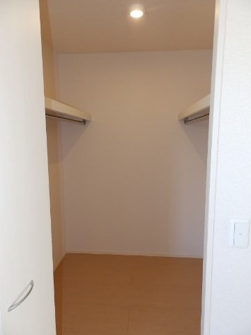  阪和線・羽衣線/和歌山駅 バス6分秋月下車:停歩10分 2階 築10年