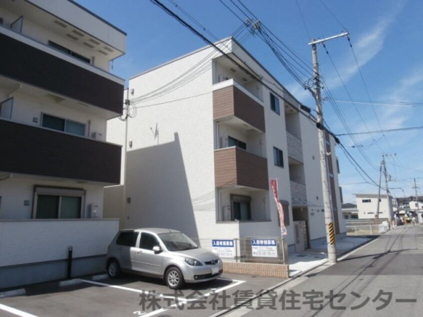  阪和線・羽衣線/和歌山駅 徒歩13分 1階 築9年