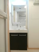  和歌山線/岩出駅 バス20分中黒団地下車:停歩2分 3階 築13年
