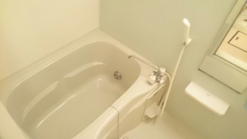  南海本線/和歌山市駅 バス16分栗栖下車:停歩7分 2階 築17年