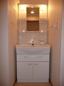  南海本線/和歌山市駅 バス16分栗栖下車:停歩7分 2階 築17年