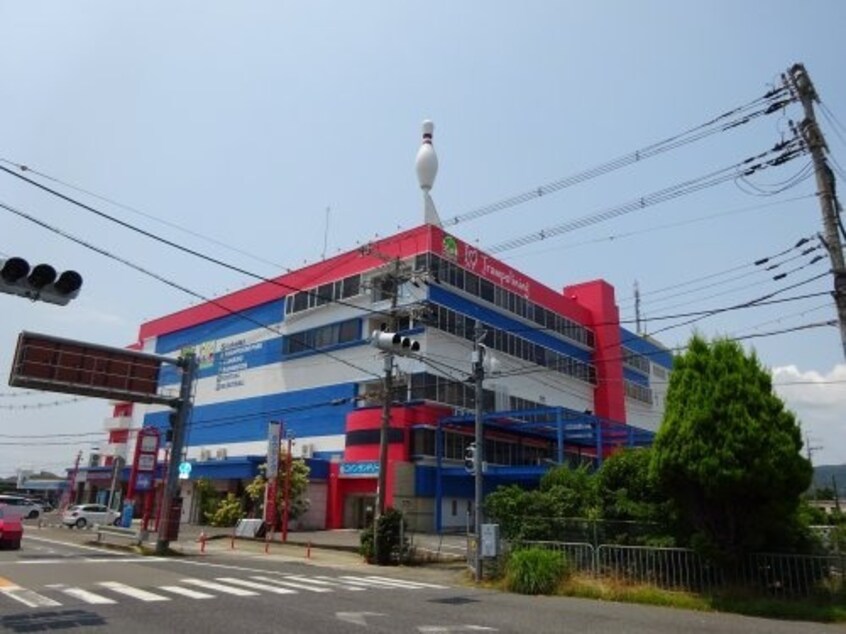 インターボウル・てんとう虫パーク和歌山店様まで925m 阪和線・羽衣線/紀伊中ノ島駅 徒歩23分 3階 築13年