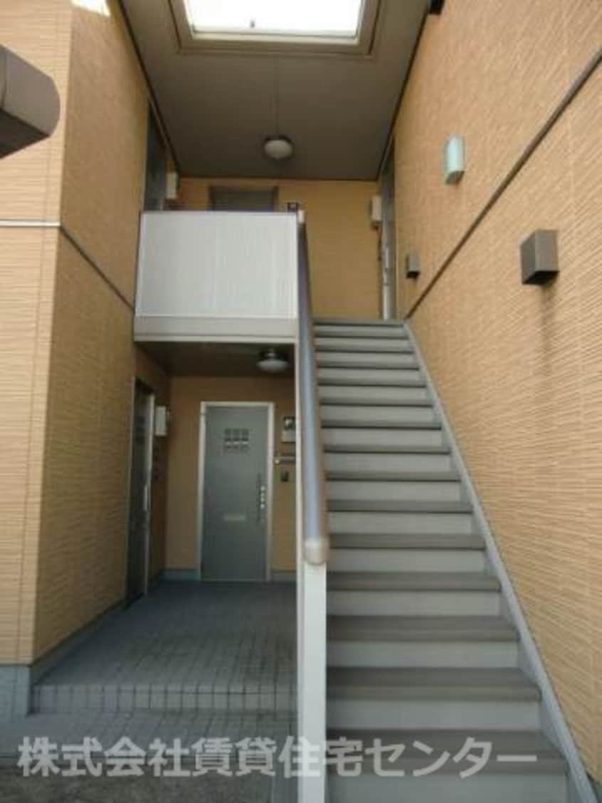  阪和線・羽衣線/和歌山駅 徒歩10分 1階 築17年