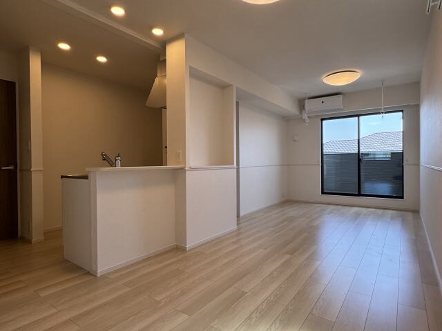 同仕様 和歌山線/岩出駅 徒歩38分 2階 築1年