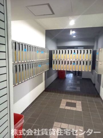  パリ・シャトー本町