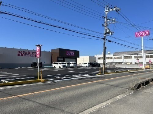 ディスカウントドラッグコスモス 岩橋店様(ディスカウントショップ)まで980m 和歌山線/田井ノ瀬駅 徒歩3分 2階 築19年