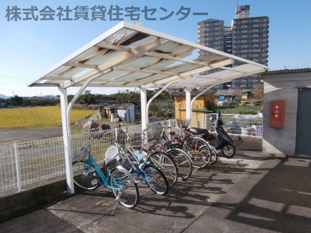  阪和線・羽衣線/紀伊駅 バス10分山村下車:停歩2分 1階 築35年