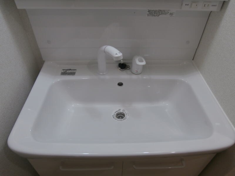  阪和線・羽衣線/六十谷駅 徒歩5分 1階 築8年