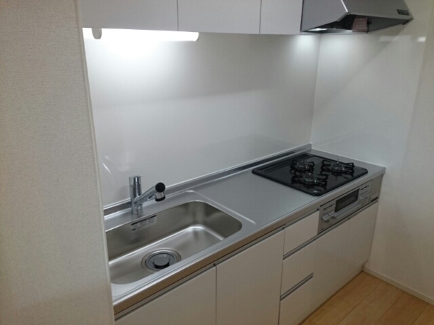  南海加太線/東松江駅 徒歩10分 2階 築5年