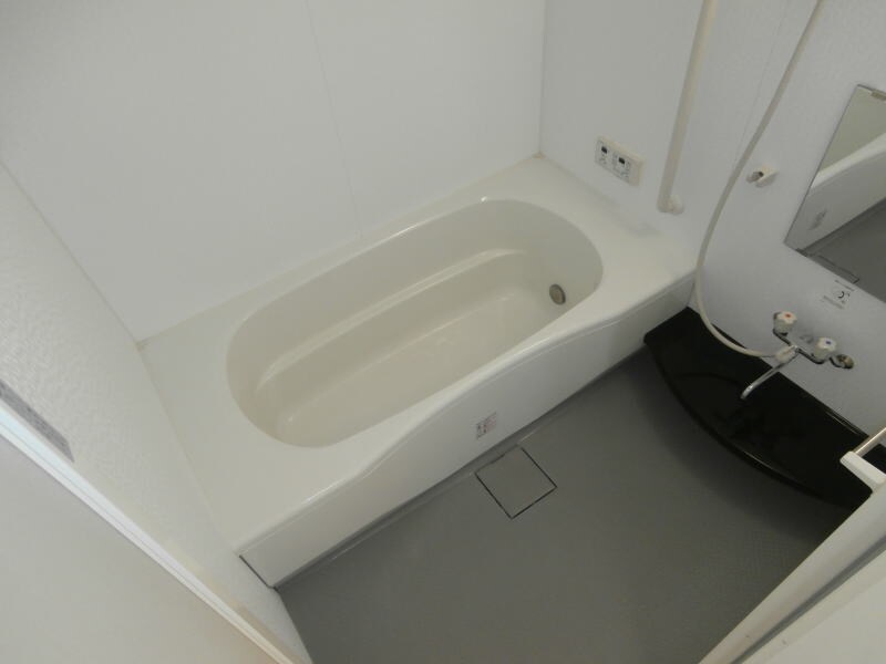 同仕様 阪和線・羽衣線/和歌山駅 バス11分南中島下車:停歩11分 1階 築16年