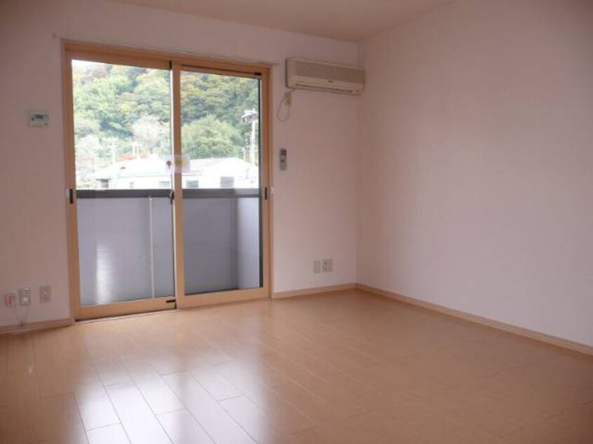  阪和線・羽衣線/和歌山駅 バス30分浜の宮下車:停歩2分 2階 築21年