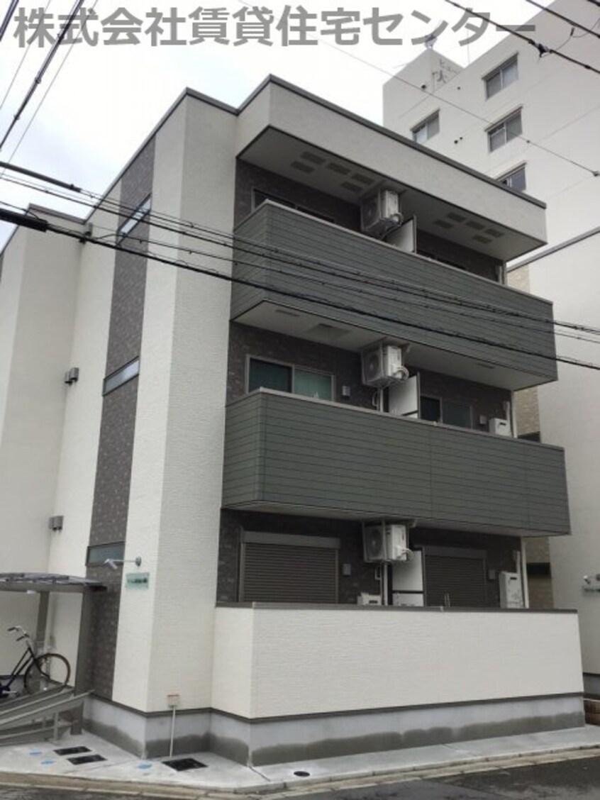  阪和線・羽衣線/和歌山駅 徒歩15分 2階 築5年