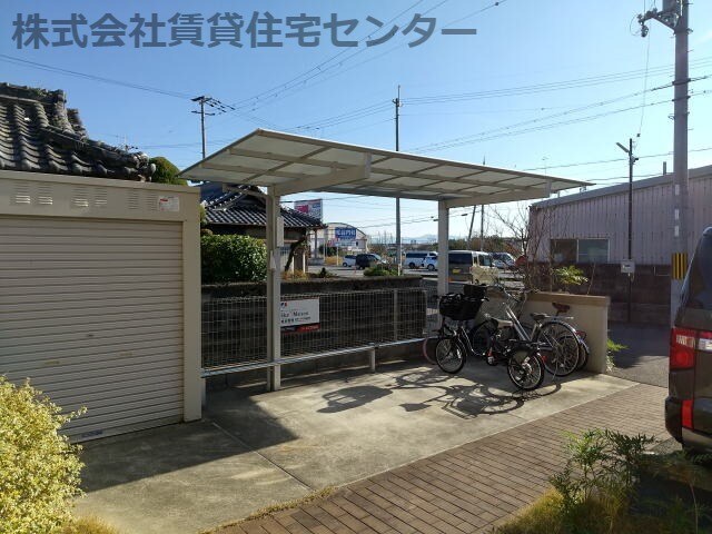  南海本線/紀ノ川駅 バス6分楠見小学校前下車:停歩3分 1階 築9年