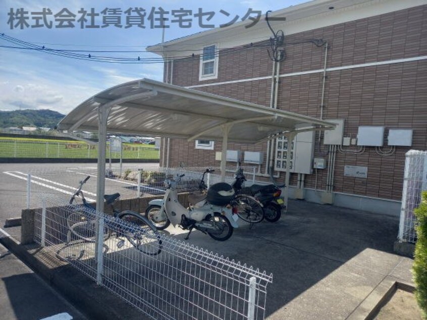  和歌山電鉄貴志川線/岡崎前駅 徒歩10分 2階 築16年