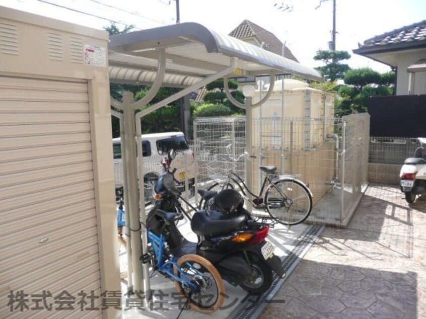  南海本線/和歌山市駅 バス20分秋葉山下車:停歩3分 1階 築10年