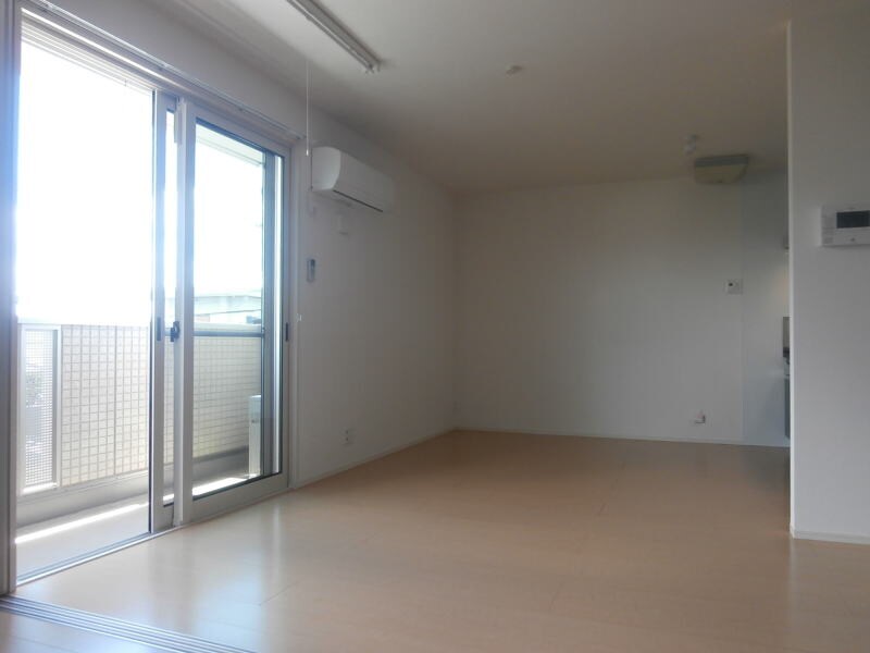  阪和線・羽衣線/和歌山駅 徒歩15分 2階 築13年