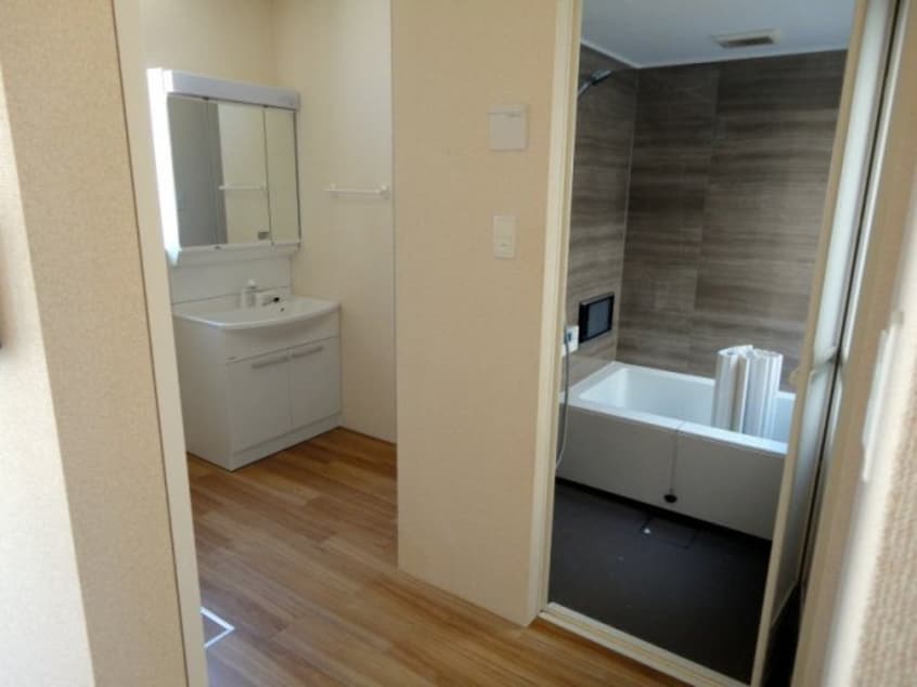 同仕様 きのくに線・紀勢本線/紀三井寺駅 徒歩30分 1-2階 築14年