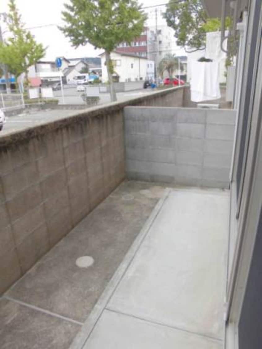 庭 きのくに線・紀勢本線/和歌山市駅 バス25分西浜下車:停歩5分 1階 築15年