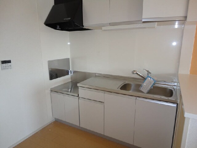  南海加太線/中松江駅 徒歩16分 2階 築12年