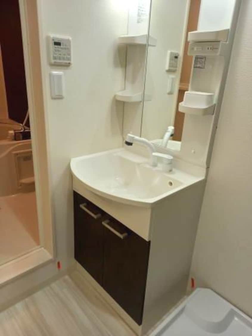  阪和線・羽衣線/和歌山駅 徒歩19分 3階 築1年