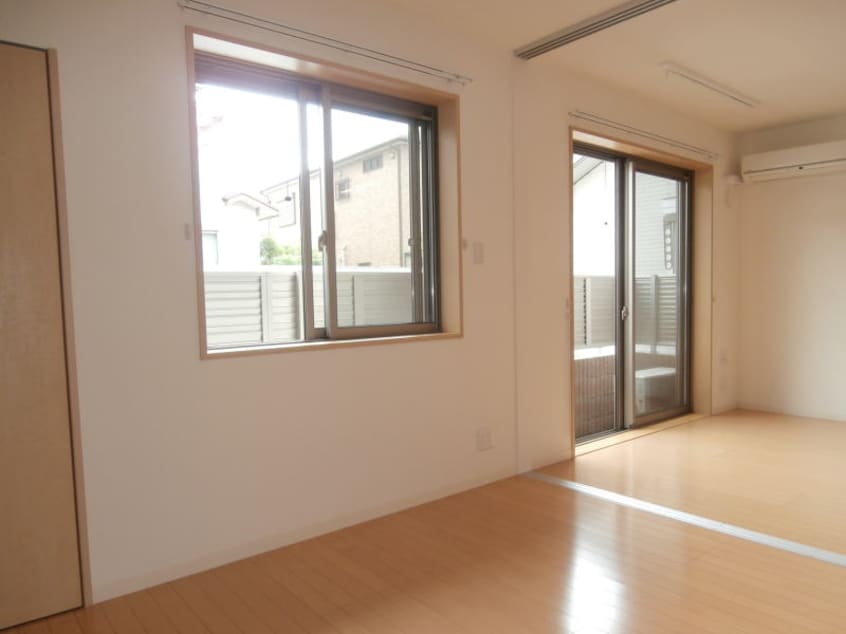  南海本線/和歌山市駅 バス6分小松原五丁目下車:停歩7分 1階 築11年