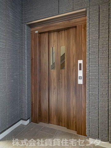  阪和線・羽衣線/和歌山駅 徒歩15分 2階 築1年