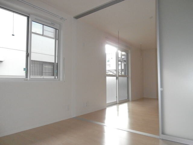  阪和線・羽衣線/紀伊中ノ島駅 徒歩13分 1階 築14年