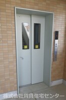  阪和線・羽衣線/紀伊駅 バス15分西安上下車:停歩8分 3階 築24年