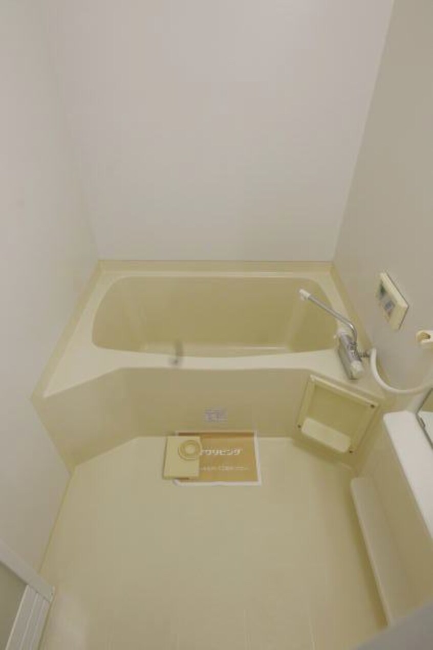 同仕様 阪和線・羽衣線/紀伊駅 バス15分西安上下車:停歩8分 3階 築24年