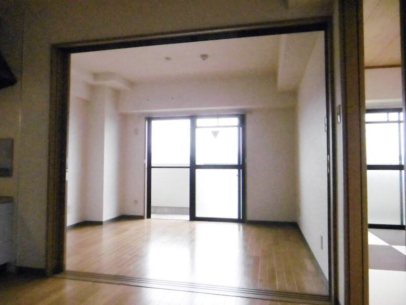 同仕様 阪和線・羽衣線/紀伊駅 バス15分西安上下車:停歩8分 3階 築24年