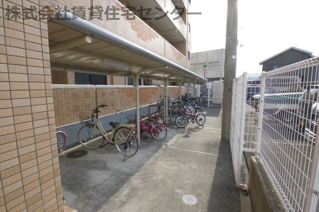  阪和線・羽衣線/紀伊駅 バス15分西安上下車:停歩8分 3階 築24年