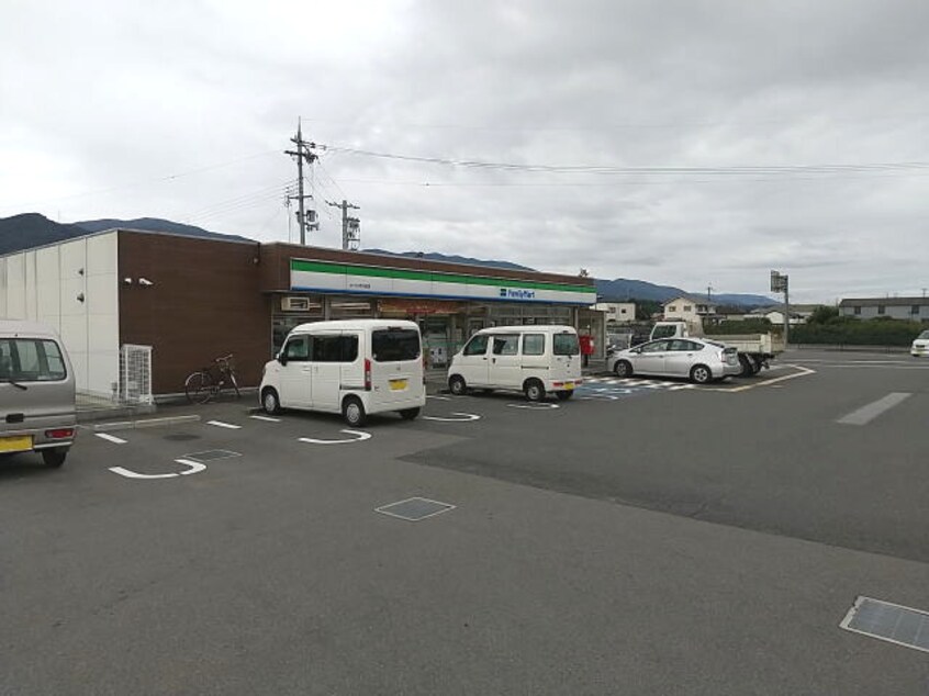 ファミリーマート かつらぎ大谷店様(コンビニ)まで1133m 和歌山線/笠田駅 徒歩10分 1階 築20年