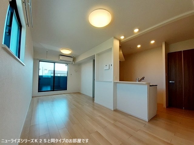 同仕様 阪和線・羽衣線/紀伊中ノ島駅 徒歩22分 2階 建築中