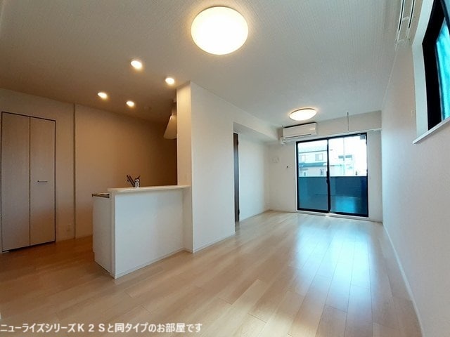 同仕様 阪和線・羽衣線/紀伊中ノ島駅 徒歩22分 1階 建築中