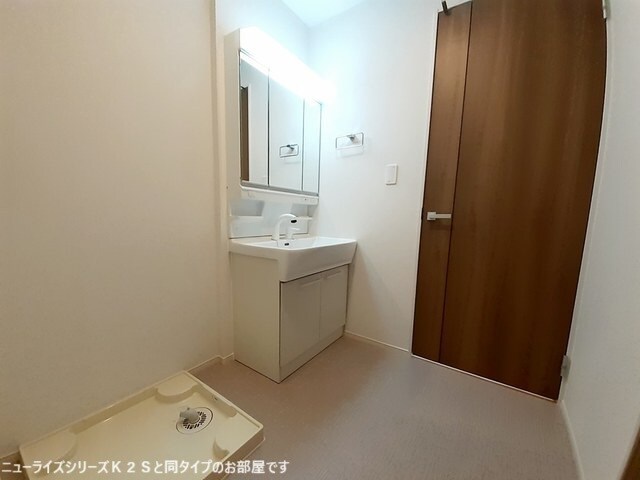 同仕様 阪和線・羽衣線/紀伊中ノ島駅 徒歩22分 1階 建築中