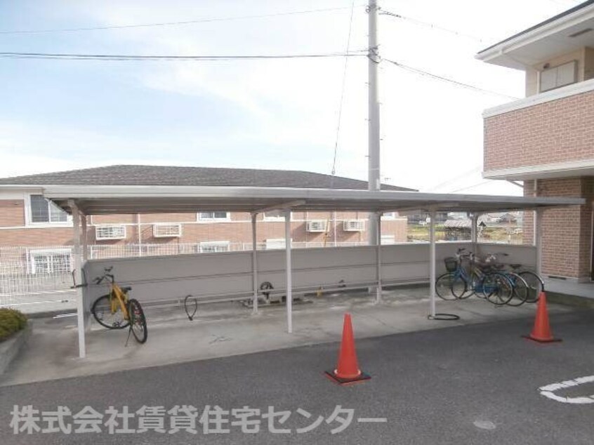  阪和線・羽衣線/紀伊駅 バス8分山村下車:停歩7分 2階 築20年