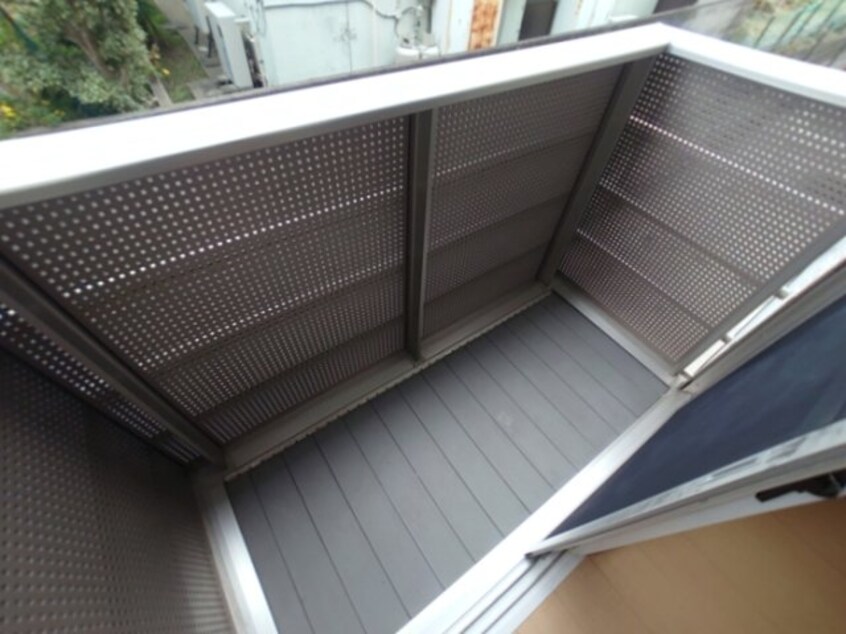  阪和線・羽衣線/六十谷駅 バス12分楠見行者前下車:停歩3分 1階 築20年