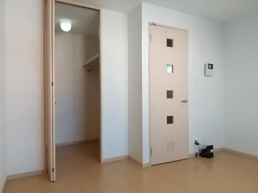  阪和線・羽衣線/和歌山駅 バス10分雄松町三丁目下車:停歩5分 2階 築20年