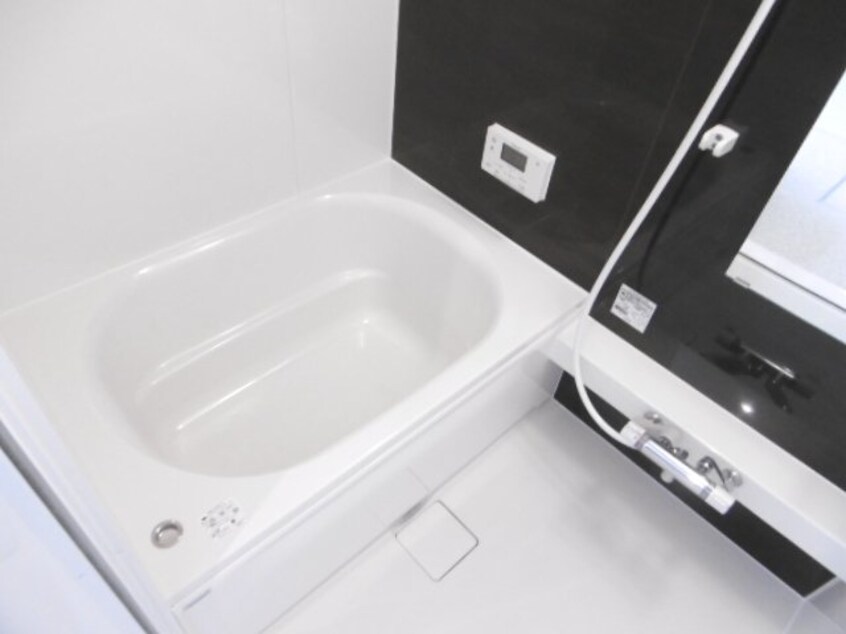  和歌山線/岩出駅 バス17分中島前島下車:停歩5分 2階 築7年