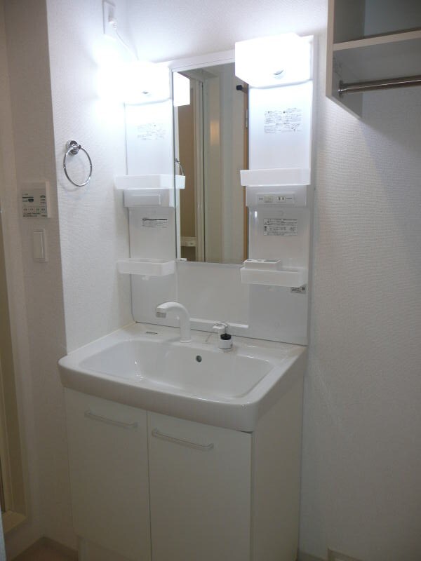  阪和線・羽衣線/六十谷駅 徒歩12分 1階 築11年