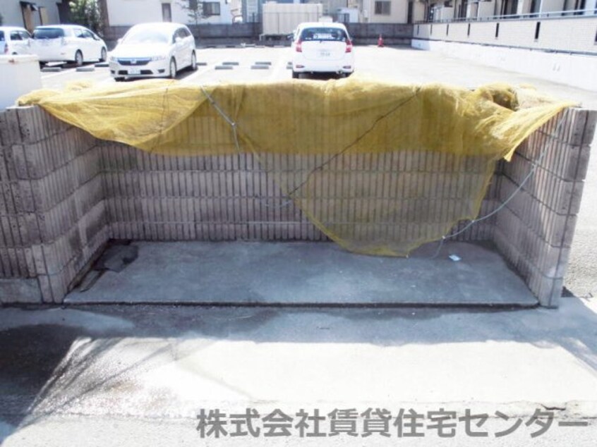  南海本線/和歌山市駅 バス15分小二里下車:停歩2分 1階 築23年