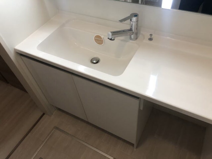 同仕様 南海本線/和歌山市駅 バス15分小二里下車:停歩3分 1階 築4年